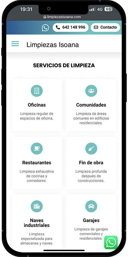 Personal de limpieza en espacio comercial